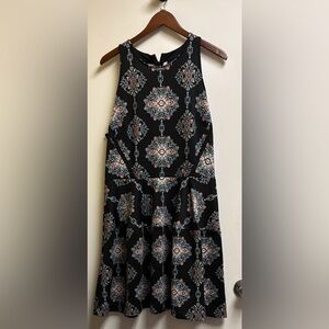 Elegant Black Patterned Dress